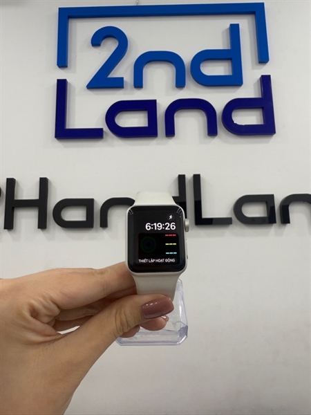 Đồng hồ Apple Watch Series 3 - 38mm - VN/A - GPS - 8GB - Màu bạc - Pin 100% - Ngoại hình 98% - Kính trầy nhẹ - Kèm sạc