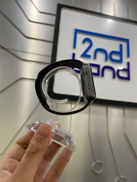 Đồng hồ Apple Watch Series 3/42mm - 2J/A - GPS - Pin 100% thay new - Viền nhôm - Màu đen - Ngoại hình: 97% - Trầy sườn, màn xước, màn ám viền xanh, ám trong hồng - Body 1