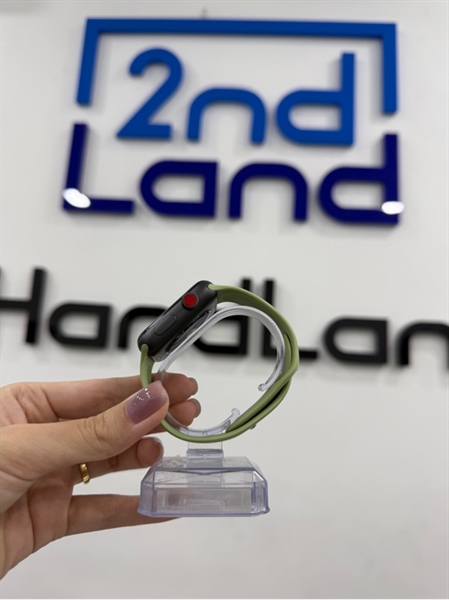 Đồng hồ Apple Watch Series 3 - 42mm - CL/A - LTE không esim VN - 16GB - Bản nhôm - Màu xám - Pin 90% - Ngoại hình 98% - cấn nhẹ 1 góc - Kèm sạc linh kiện 1