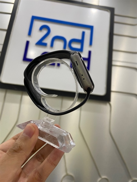 Đồng hồ Apple Watch Series 3/42mm - LL/A - 8GB - Pin 100% thay new - Màu đen - Ngoại hình: 97% - Màn ám hồng - Kèm sạc 1