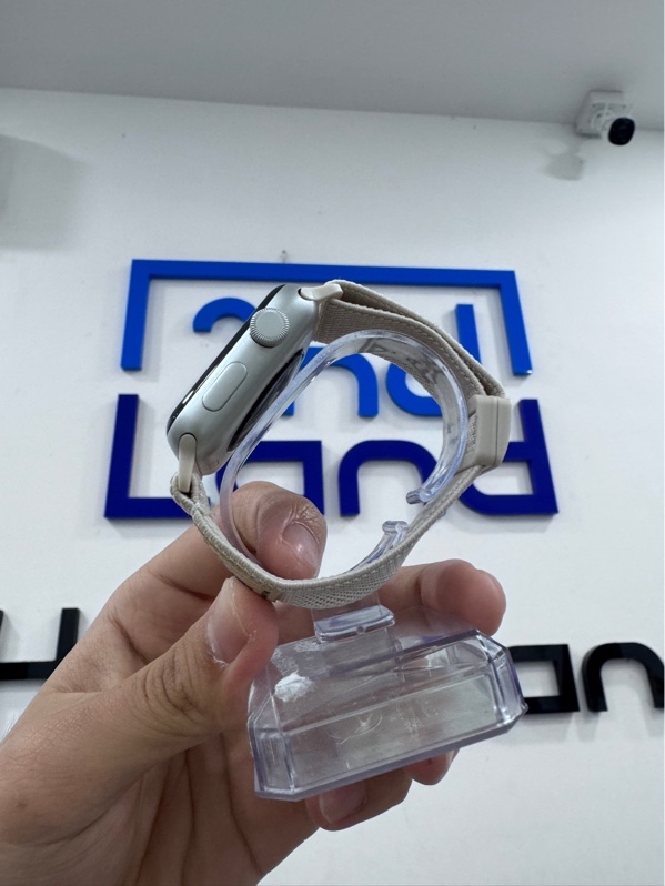 Đồng hồ Apple watch series 3 - 42mm - LL/A - GPS - 8GB - Bản nhôm - Màu xám - PIN 98% - Ngoại hình 97% - Viền trầy xước nhẹ, màn hồng viền - Kèm sạc linh kiện