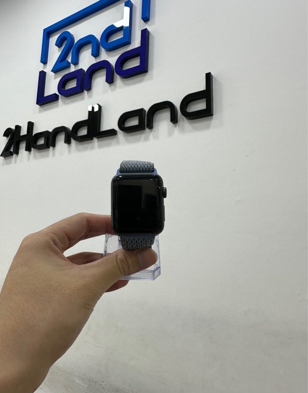 Đồng hồ Apple Watch Series 3/42mm - LL/A - LTE không hỗ trợ esim - Pin 90% - Màu đen - Ngoại hình 98% - Body