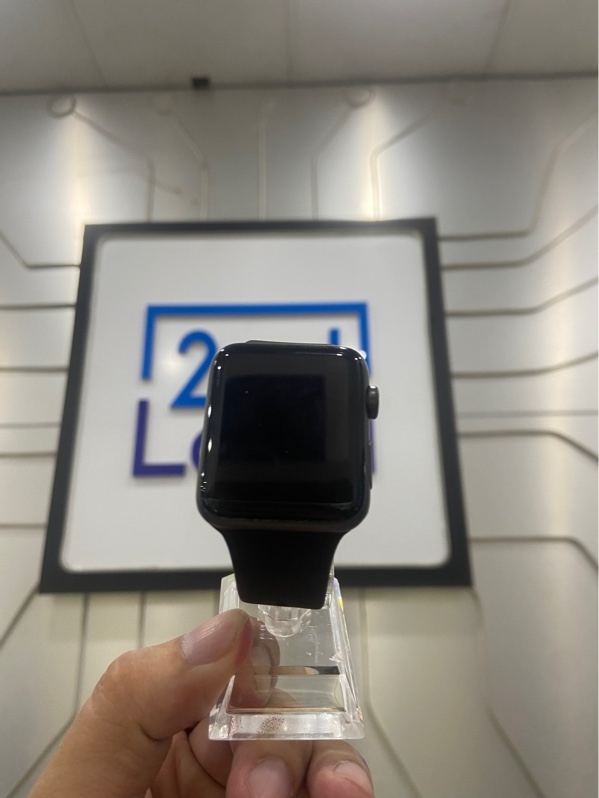 Đồng hồ Apple Watch Series 3/42mm - LTE không hỗ trợ Esim - LL/A - Pin 86% - Màu xám - Ngoại hình: 97% - Kèm sạc