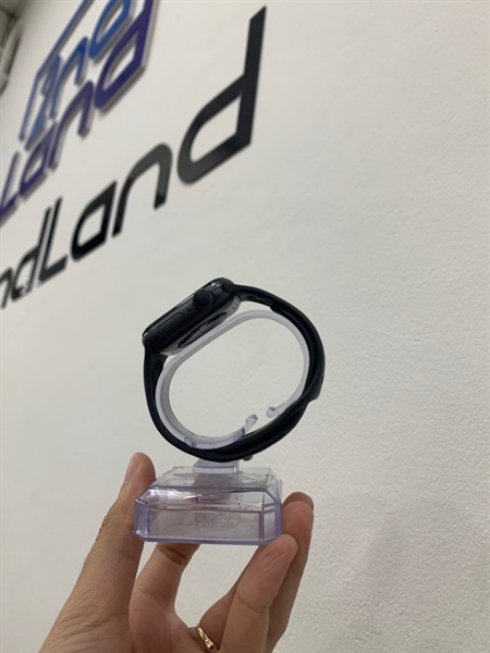 Đồng hồ Apple Watch Series 4 - 40mm - CH/A - GPS - Màu đen - Pin 99% - Ngoại hình: 98% - Body, kèm sạc 2