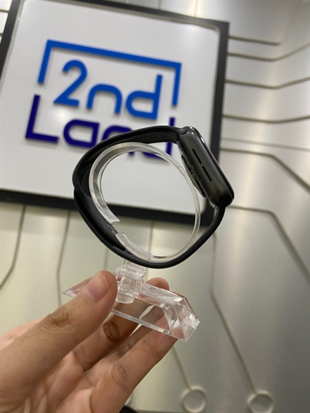 Đồng hồ Apple Watch Series 4/40mm - LL/A - 16GB - Pin 60% - Màu đen - Ngoại hình: 97% - Màn trầy, viền trầy, màn ép kính - Body 1