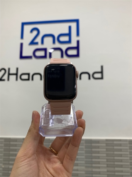 Đồng hồ Apple Watch Series 4 - 40mm - LL/A - GPS - Bản nhôm - Màu hồng - Pin 100% đã thay - Ngoại hình: 98% - Body, kèm sạc