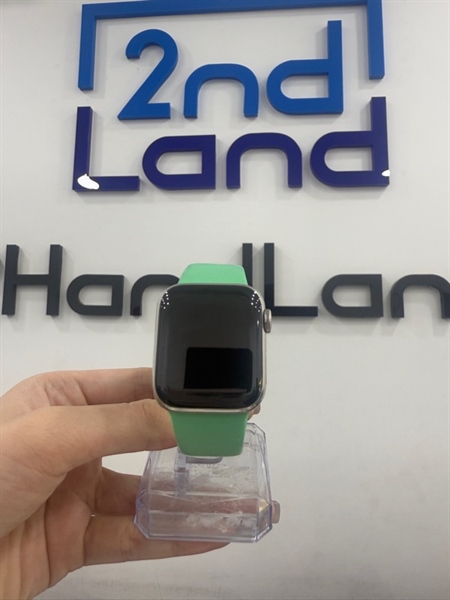 Đồng hồ Apple Watch Series 4 - 40mm - LL/A - LTE không esim VN - 16GB - Bản thép máy độ vỏ - Màu bạc - Pin thay 100% - Ngoại hình 97% - Màn ép kính , viền trầy , đã thay dây - Kèm Box , sạc , 1 dây thay thế 1