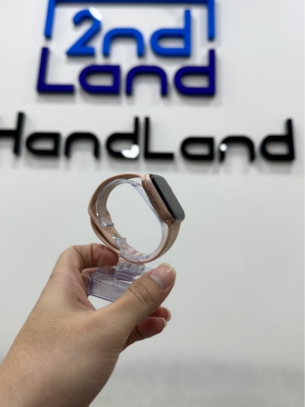 Đồng hồ Apple Watch Series 4/40mm - ZP/A - Bản GPS - watchOs 10.6.2 - Pin 100% đã thay new - Màu hồng - Ngoại hình 98% - Kèm sạc