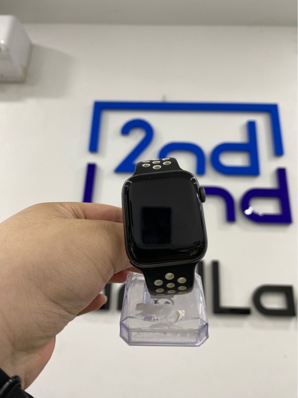 Đồng hồ Apple Watch Series 4 - 44mm - GPS - Bản nhôm - Màu đen - Pin 92% - Ngoại hình xấu - Màn ép kính, nhiều đốm mực - Kèm sạc linh kiện