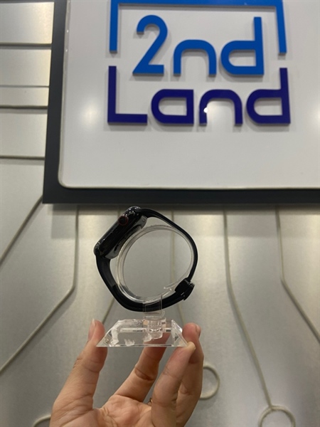 Đồng hồ Apple Watch Series 4/44mm - LL/A - Bản thép - Màu đen - Pin bảo trì - Ngoại hình: 97% - Màn ám xanh - Body - Kèm sạc 1