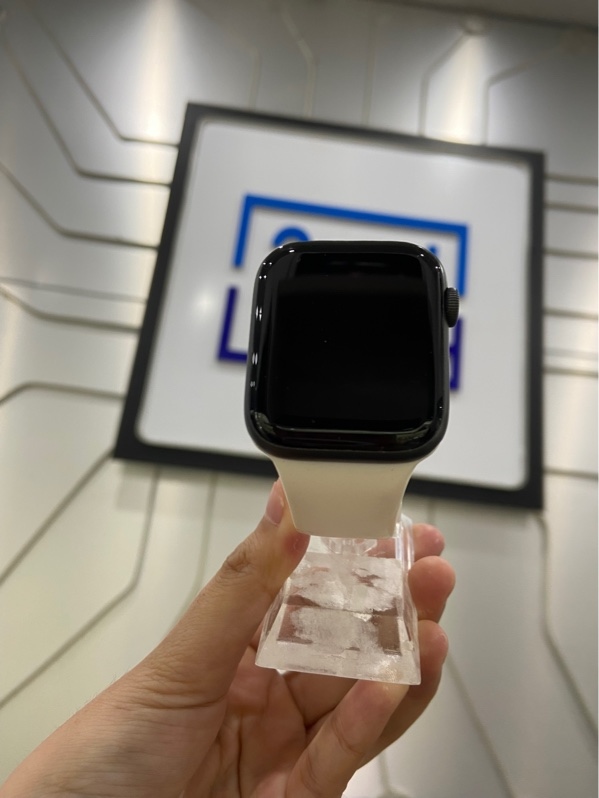 Đồng hồ Apple Watch Series 4/44mm - LL/A - LTE Không Hỗ Trợ Esim - Pin 100% thay new - Viền nhôm - Màu đen - Ngoại hình: 98% - Kèm sạc