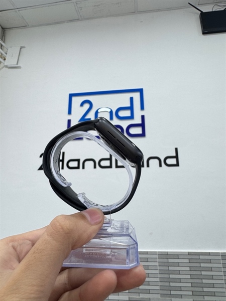 Đồng hồ Apple watch series 4 - 44mm - LL/A - Ngoại hình 98% - Bản nhôm - Màu đen - Pin 94% - Body 2