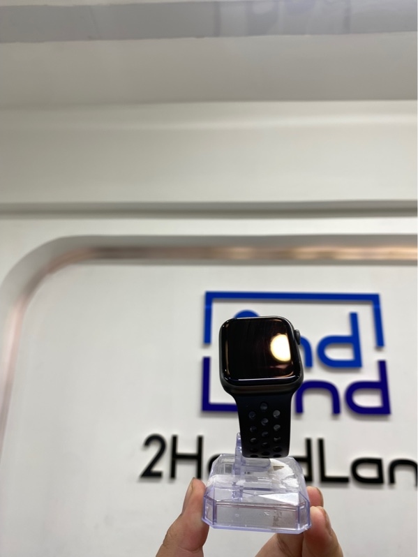 Đồng hồ Apple watch series 4 - 44mm - LL/A - Nhôm - LTE mã A1976 - Màu xám - Pin 83% - Ngoại hình 97.5% - Kèm sạc