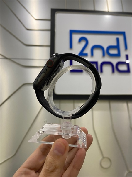Đồng hồ Apple Watch Series 4/44mm - LTE (Esim A2008 ) - Pin bảo trì - Màu đen - Ngoại hình: 97% - Ép kính, cảm yếu nhẹ - Body - không bảo hành 2