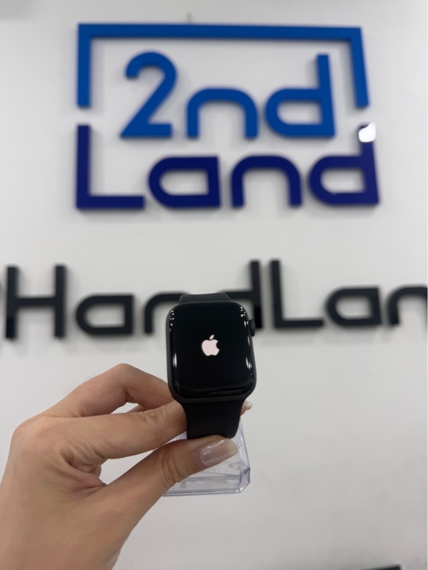 Đồng hồ Apple watch series 4 - 44mm - MY/A - GPS - 16gb - Bản nhôm - Màu xám - Pin thay 100% - Ngoại hình 98% - Kèm sạc