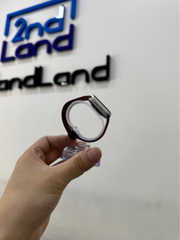 Đồng hồ Apple Watch Series 5/40mm - LL/A - Bản LTE không hỗ trợ esim - Pin 93% - Viền nhôm - Màu bạc - Ngoại hình 98% - Kèm sạc