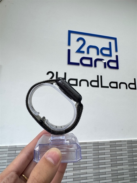 Đồng hồ Apple Watch Series 5 - 40mm - LL/A - Bản nhôm - Màu đen - Pin 83% - Ngoại hình 97% - Trầy sườn 1 đốm mực trắng, màn trầy nặng - Body 2