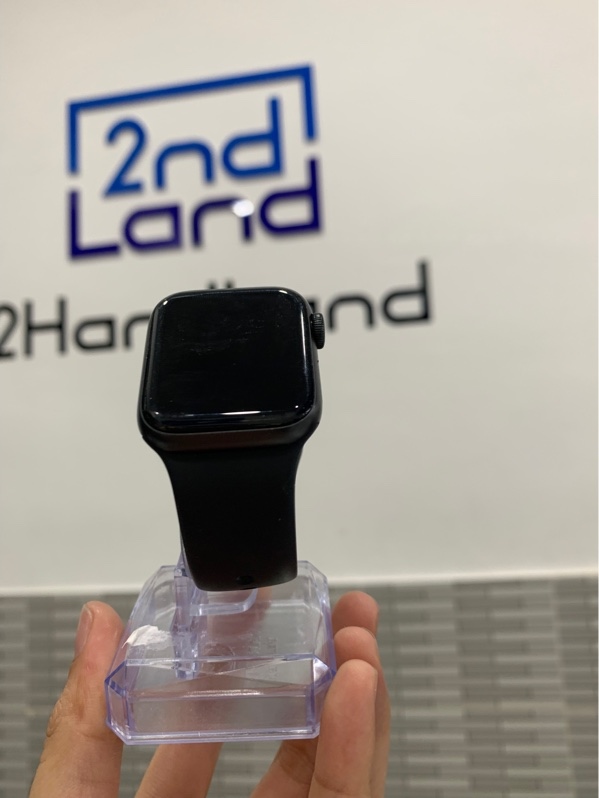 Đồng hồ Apple Watch Series 5 - 40mm - LL/A - GPS - Bản nhôm - Màu đen - Pin 97% - Ngoại hình: 98% - Kèm sạc