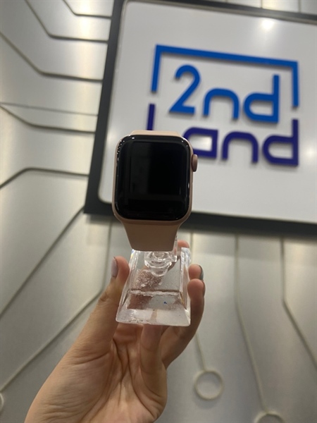Đồng hồ Apple Watch Series 5/40mm - LL/A - GPS - Pin 100% thay new - Viền nhôm - Màu hồng - Ngoại hình: 98% - FullBox