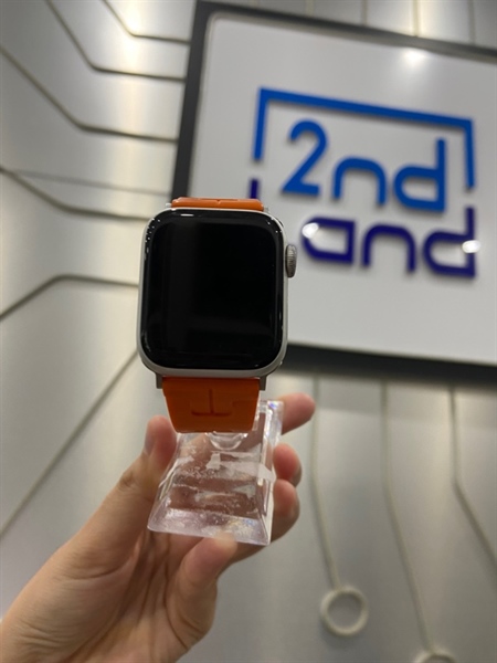 Đồng hồ Apple Watch Series 5/40mm - LL/A - GPS - Pin 83% - Viền nhôm - Màu xanh - Ngoại hình: 96% - Sườn trầy cấn nặng, hư nút dài, núm xoay bấm bị cứng - Body - không bảo hành