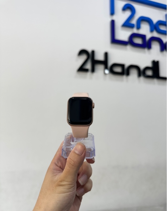 Đồng hồ Apple Watch Series 5/40mm - LL/A - LTE không esim - Pin 96% - Viền nhôm - Màu hồng - Ngoại hình 98% - Kèm sạc