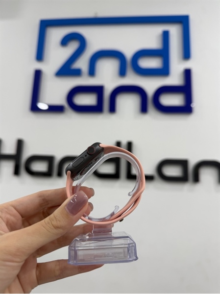 Đồng hồ Apple Watch Series 5 - 40mm - LL/A - LTE không esim VN - Màu xám - Pin 90% - Ngoại hình 97% - Màn bị đốm mực - Kèm sạc 1