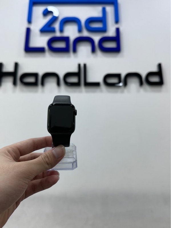 Đồng hồ Apple Watch Series 5/40mm - LLA - Bản GPS - Pin 100% thay new - Viền nhôm - Màu đen - Ngoại hình 98% - Kèm sạc