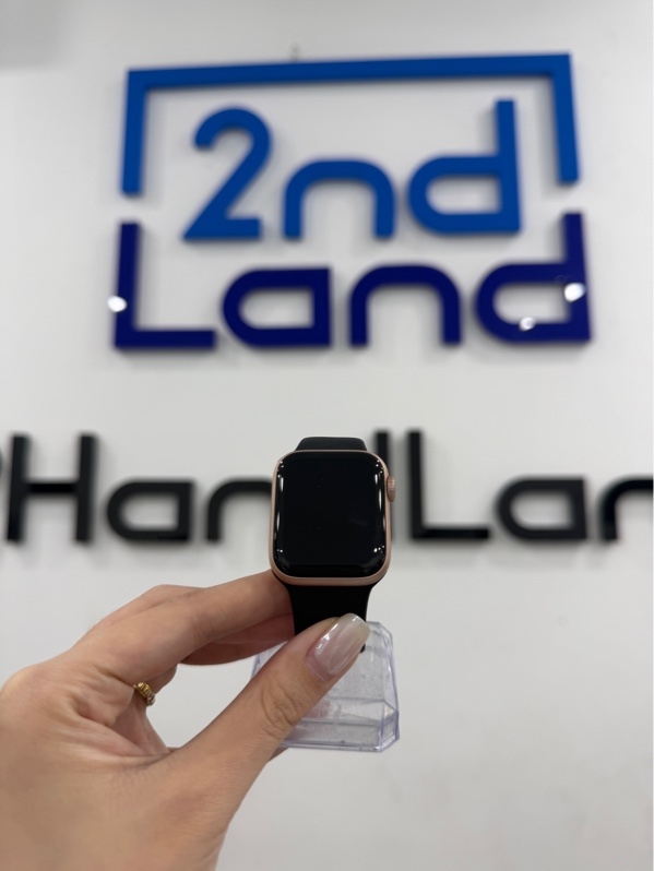 Đồng hồ Apple watch series 5 - 40mm - VN/A - GPS - 32GB - Màu hồng - Pin 83% - Ngoại hình 98% - Kèm sạc LK