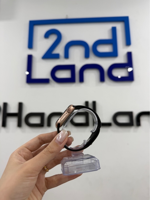 Đồng hồ Apple watch series 5 - 40mm - VN/A - GPS - 32GB - Màu hồng - Pin 83% - Ngoại hình 98% - Kèm sạc LK