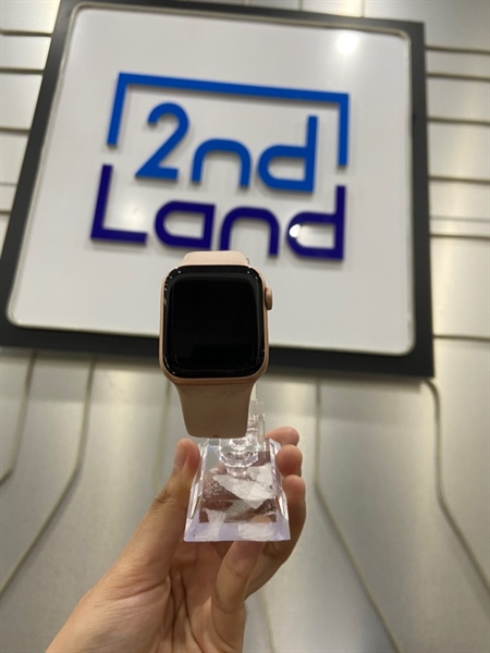 Đồng hồ Apple Watch Series 5/40mm - VN/A - GPS - Pin 100% thay new - Màu đồng - Ngoại hình: 98% - FullBox