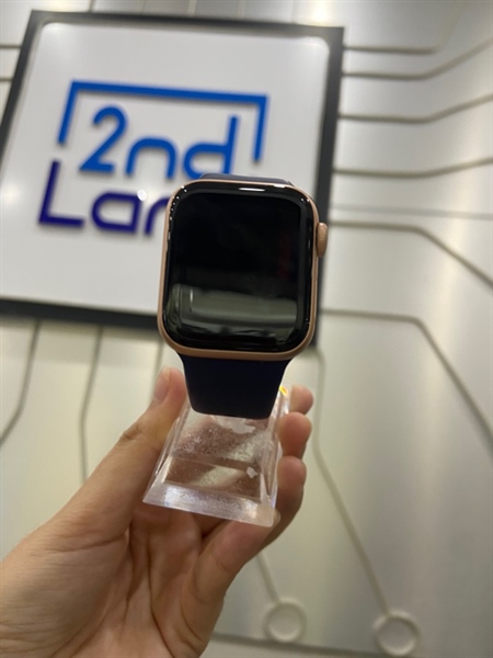 Đồng hồ Apple Watch Series 5/40mm - VN/A - GPS - Pin 94% - Viền nhôm - Màu hồng gold - Ngoại hình: 98% - Kèm sạc