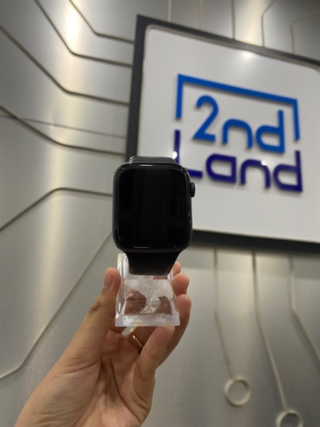 Đồng hồ Apple Watch Series 5/44mm - GPS - 32GB - Pin 100% thay new - Màu đen - Ngoại hình: 98% - Body - Kèm sạc