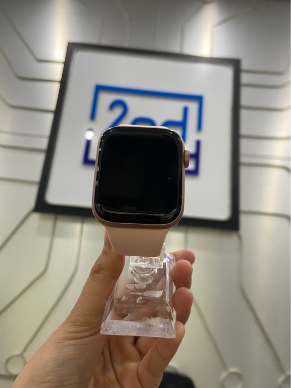 Đồng hồ Apple Watch Series 5/44mm - GPS - Pin 97% - Viền nhôm - Màu hồng - Ngoại hình: 98% - Màn ép kính - Kèm sạc