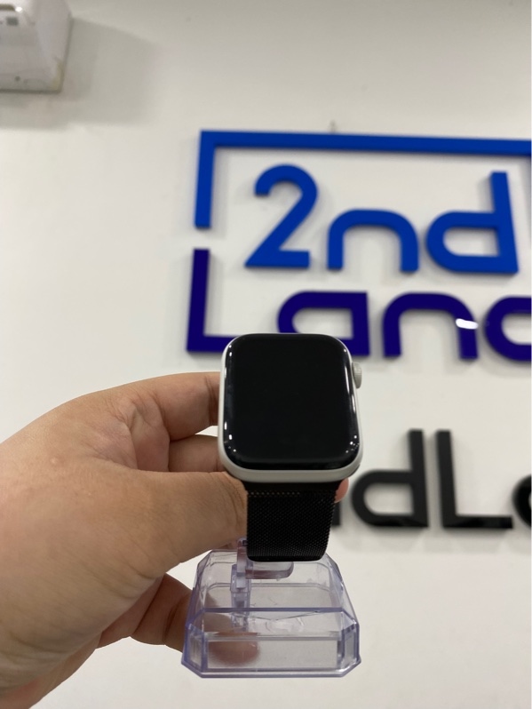 Đồng hồ Apple watch series 5 - 44mm - LL/A - LTE không esim VN - 32gb - Màu bạc - Pin thay 100% - Ngoại hình 98% - Viền trầy - Kèm sạc