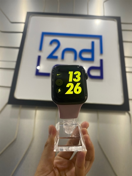 Đồng hồ Apple Watch Series 5/44mm - MY/A - GPS - Pin 90% - Màu đen - Ngoại hình: 98% - Body