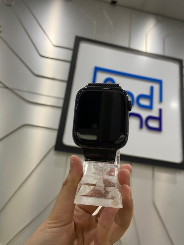 Đồng hồ Apple Watch Series 5/44mm - VN/A - LTE ( có hỗ trợ esim) - Pin 100% thay new - Viền thép - Màu đen - Ngoại hình: 97% - Màn ép kính, xước cấn sườn, lưng - Kèm sạc