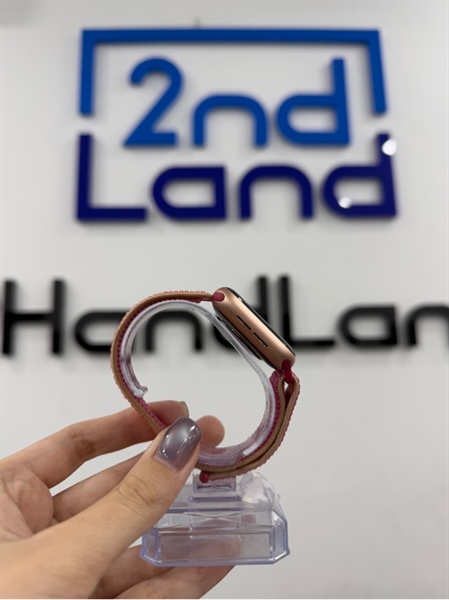 Đồng hồ Apple Watch Series 5 (A2156) - 40mm - ZA/A - LTE có esim VN - Màu hồng - Pin 96% - Ngoại hình 97% - Kèm sạc 2