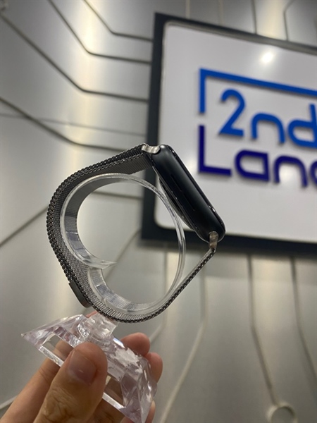 Đồng hồ Apple Watch Series 5 Nike/44mm - Z/P - LTE ( add được esim VN ) - Pin 89% - Màu đen - Ngoại hình: 98% - Màn 1 đường xanh - Body - Kèm sạc 2
