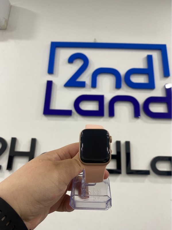 Đồng hồ Apple watch series 6 - 40mm - LL/A - LTE Không esim VN - 32Gb - Bản nhôm - Màu vàng - Pin thay 100% - Ngoại hình 97% - viền trầy , trầy màn , ép kính - Kèm sạc linh kiện