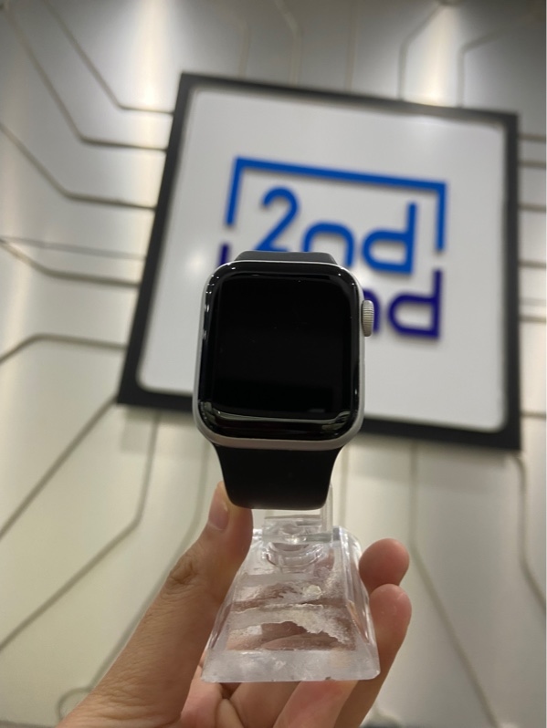 Đồng hồ Apple Watch Series 6/40mm - LL/A - LTE không hỗ trợ esim - Pin 100% thay new - Viền nhôm - Màu bạc - Ngoại hình: 98% - Body