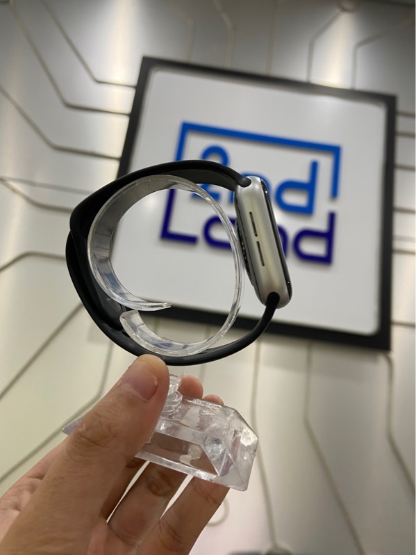 Đồng hồ Apple Watch Series 6/40mm - LL/A - LTE không hỗ trợ esim - Pin 100% thay new - Viền nhôm - Màu bạc - Ngoại hình: 98% - Body