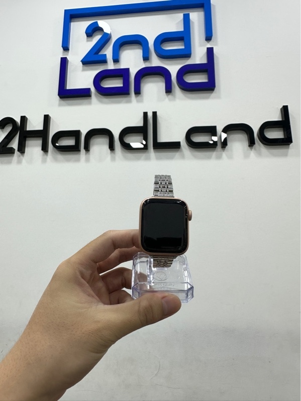Đồng hồ Apple Watch Series 6/40mm - VN/A - 32GB - Bản LTE không hỗ trợ esim - Pin 90% - Viền nhôm - Màu Rose Gold - Ngoại hình 98% - Kèm sạc