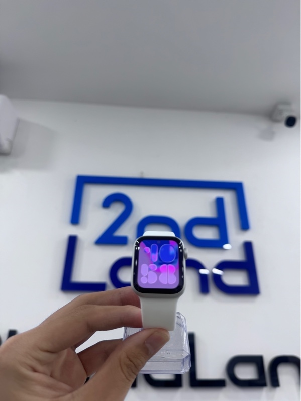 Đồng hồ Apple Watch Series 6 - 40mm - VN/A - GPS - 32Gb Bản nhôm - Màu bạc - Pin 97% - Ngoại hình 98% - Kèm sạc