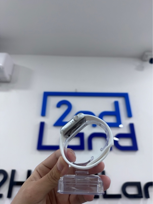 Đồng hồ Apple Watch Series 6 - 40mm - VN/A - GPS - 32Gb Bản nhôm - Màu bạc - Pin 97% - Ngoại hình 98% - Kèm sạc