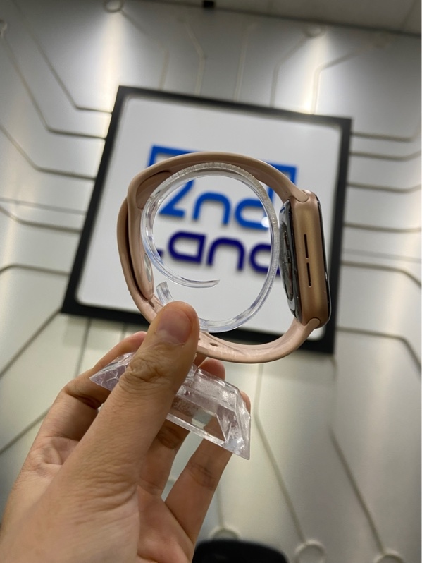 Đồng hồ Apple Watch Series 6/44mm - LL/A - GPS - Pin 100% thay new - Viền nhôm - Màu gold - Ngoại hình: 98% - Body