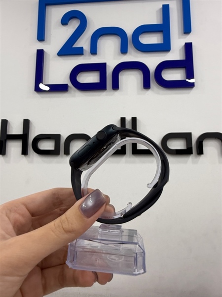 Đồng hồ Apple Watch Series 7 - 45mm - CH/A - GPS - Màu midnight - Pin 100% - Ngoại hình 98% - Pin tuột nhanh - Kèm sạc - KHÔNG BẢO HÀNH