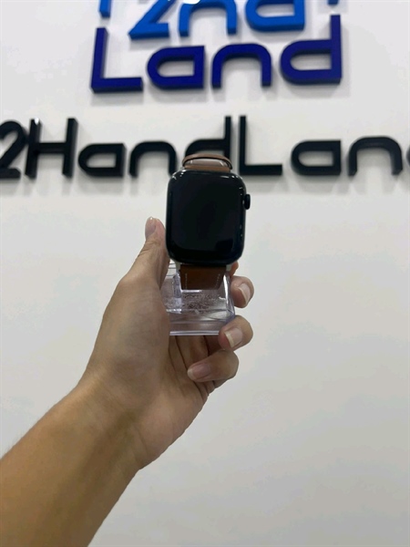 Đồng hồ Apple Watch Series 7/45mm - KH/A - 32GB - Có hỗ trợ esim - Viền nhôm - Pin 100% - Màu - Ngoại hình 97.5% - Kèm sạc