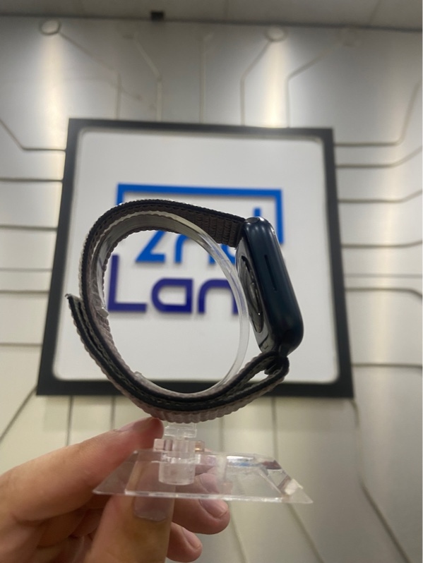 Đồng hồ Apple Watch Series 7/45mm - PA/A - LTE không hỗ trợ Esim - Pin 88% - Màu đen - Ngoại hình: 97% - Kèm sạc