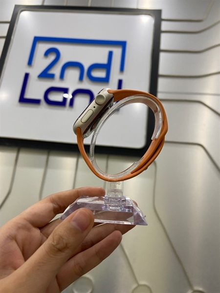 Đồng hồ Apple Watch Series 8/41mm - LL/A - GPS - Pin 99% - Viền nhôm - Màu starlight - Ngoại hình: 98% - Kính trầy nhẹ - Body 2