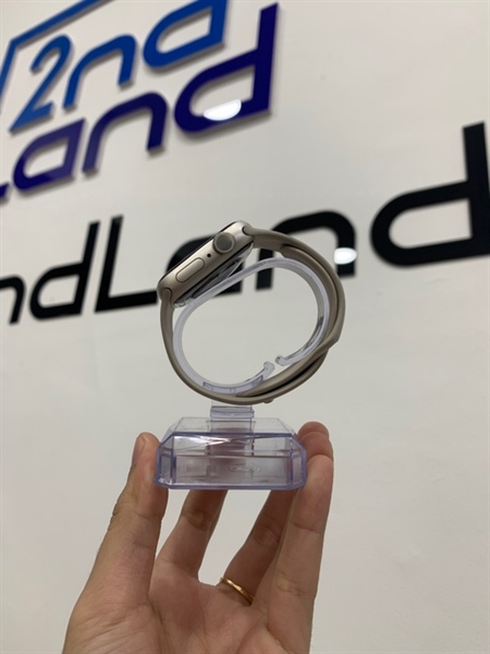 Đồng hồ Apple Watch Series 8 - 41mm - VN/A - Màu bạc - Ngoại hình: 97% - Cấn sườn 2 đốm - Body, kèm sạc 2